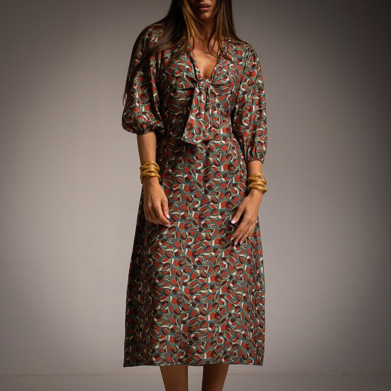 Vestido bohemio con escote en v